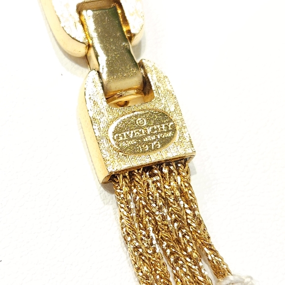 NWT Givenchy Vintage 1979 Multistrand Chain Necklace Maroon Red Crescent Accents - Picture 11 of 16